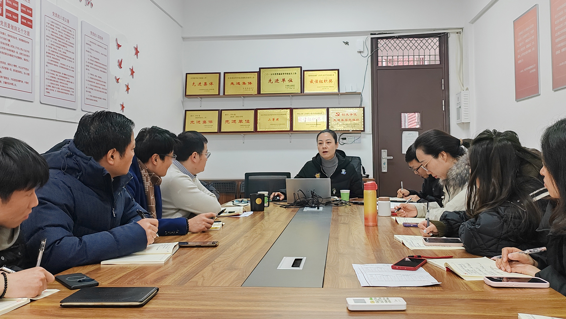 作风建设永远在路上——bwin党委副书记、副经理梁薇讲授专题党课